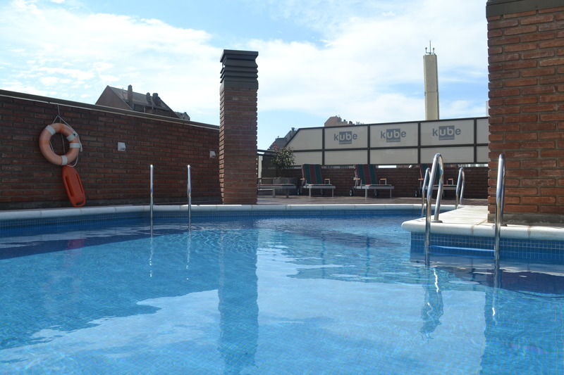 Aparthotel Kube Express 3*